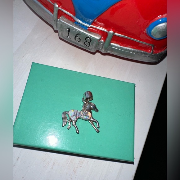 Horse Pendant Opal Inlay - Picture 4 of 6